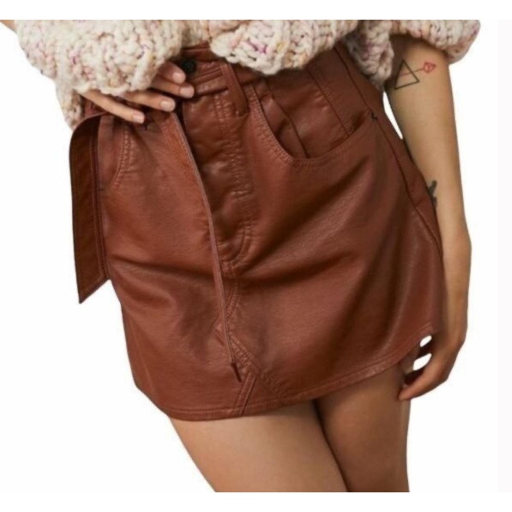 Free People East of Eden Brown‎ Vegan Leather Mini Skirt Size 25